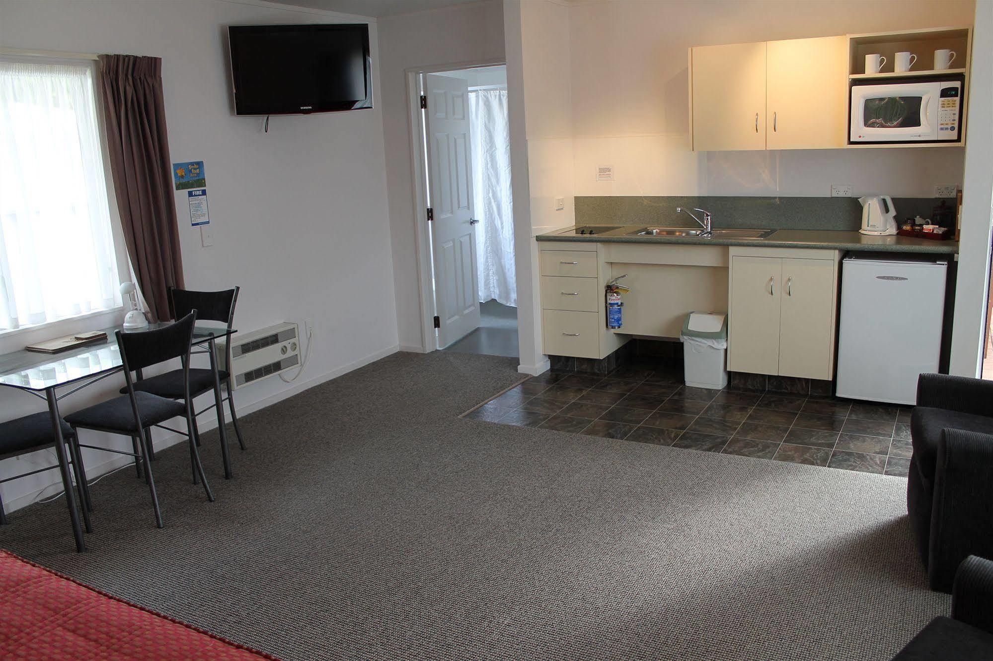 Riverview Motel Whanganui Exteriör bild